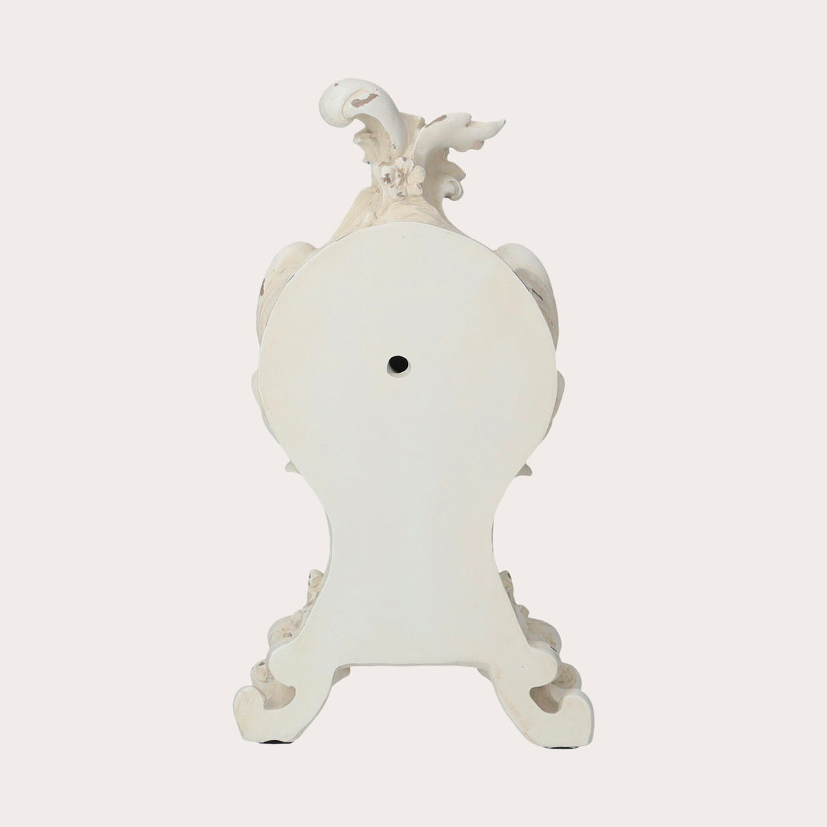 Elfenbeinfarbene Tischuhr im Barockstil, H. 27 cm