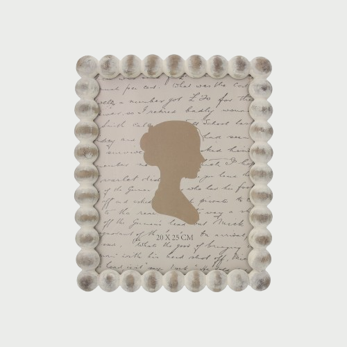 Großer Bilderrahmen mit weißen Kugeln (24x29cm)