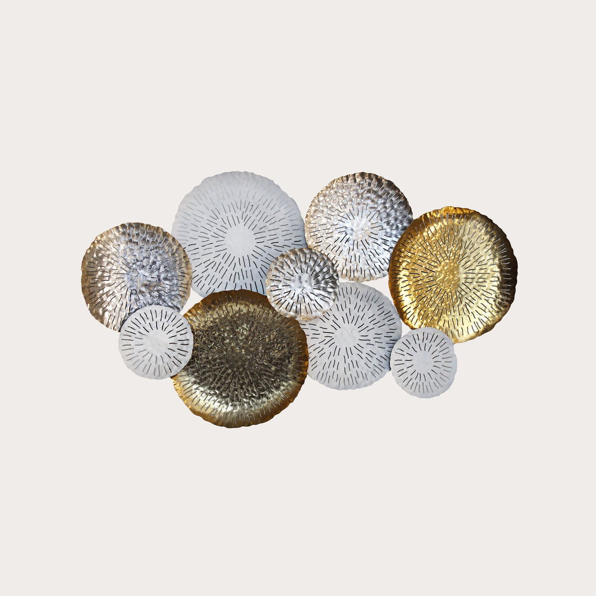 Marco decorativo de hojas de metal dorado y blanco 105x60 cm