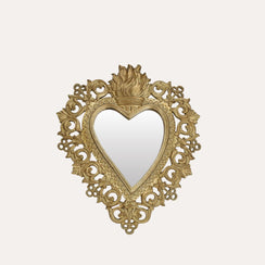 Espejo en forma de corazón con marco de resina dorada H.30x25x3 cm