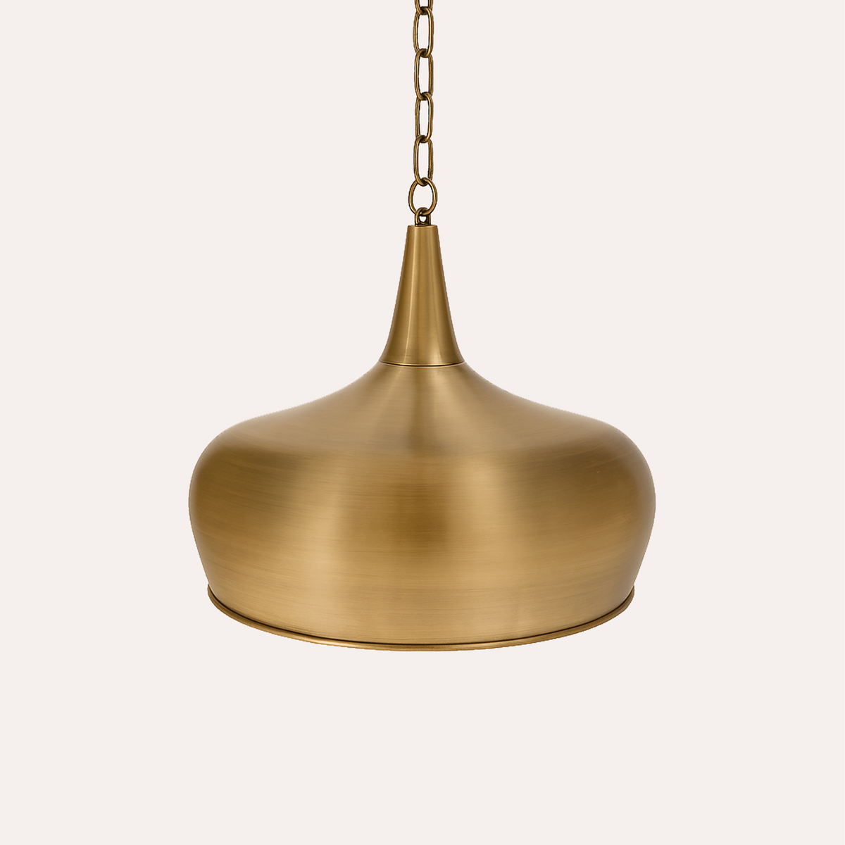Lámpara de araña de metal dorado con diseño de campana industrial