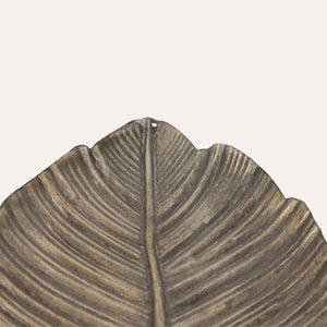 Leaf Tray in Gold and Black Metal – Elegant Centerpiece