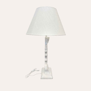 Lámpara Shabby Chic con base de madera en forma de hoja