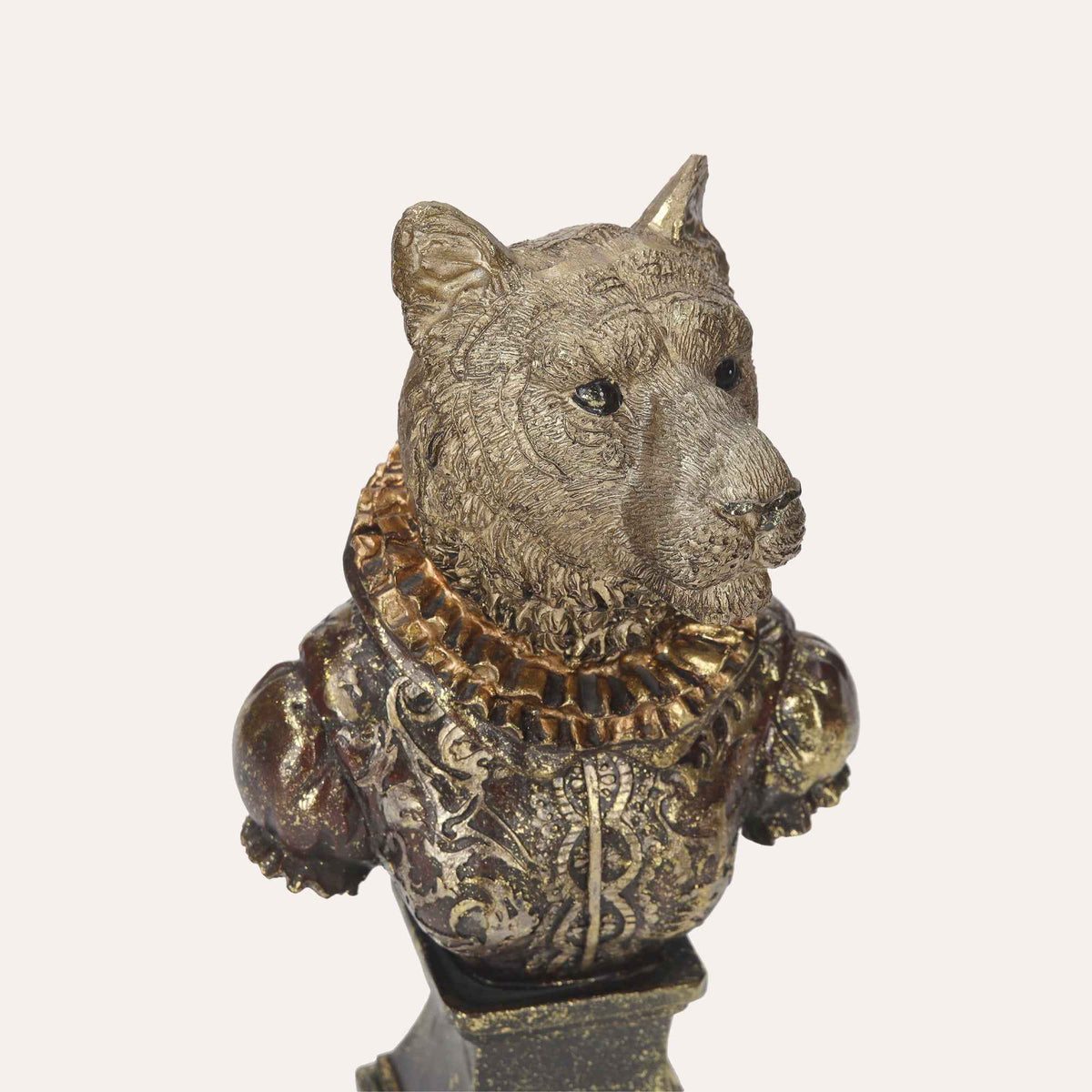Wolf Bust in Resin – Realistic Decorative Sculpture for Home and Office Furnishings